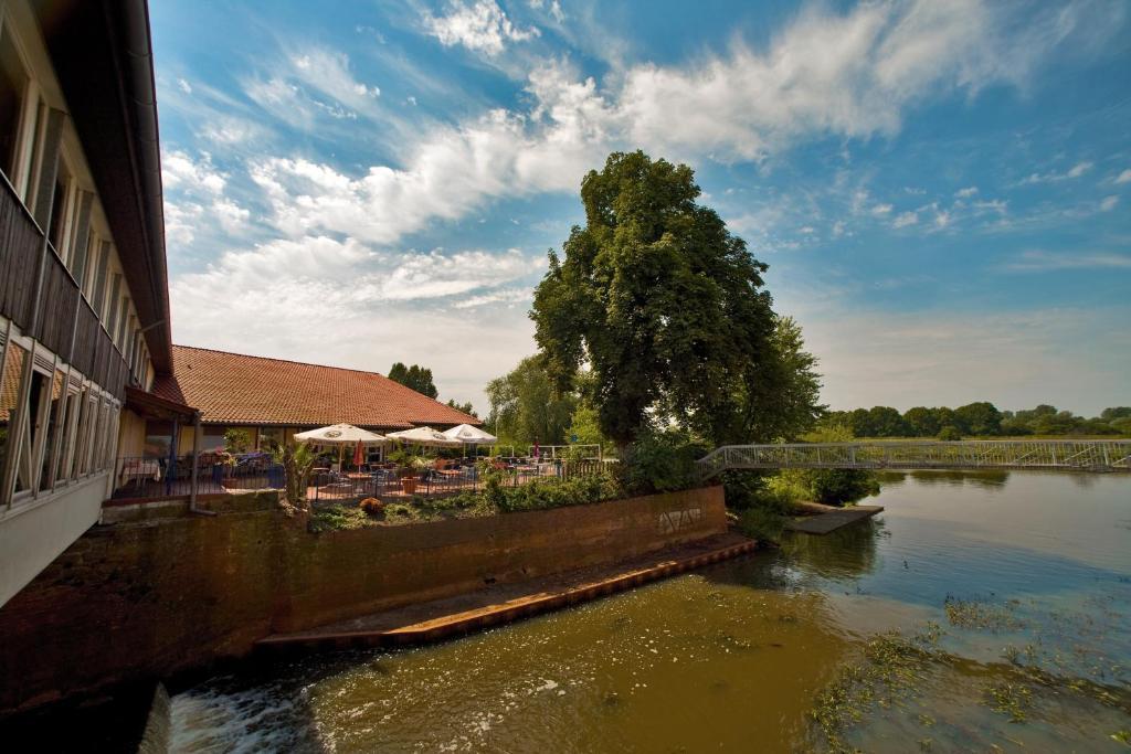 Hotel Weserschloesschen Nienburg  Exterior photo